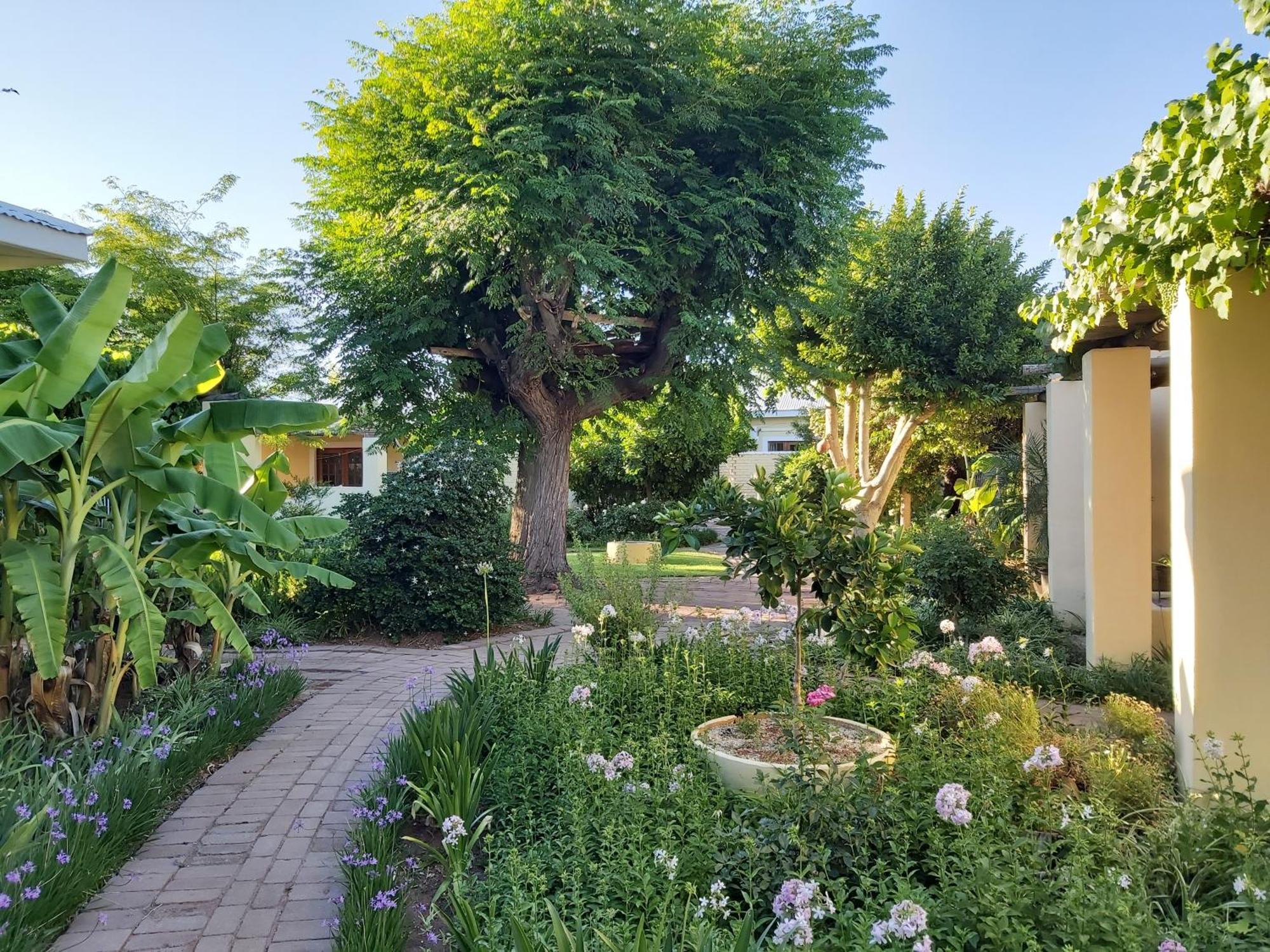 Libby'S Lodge Upington Esterno foto